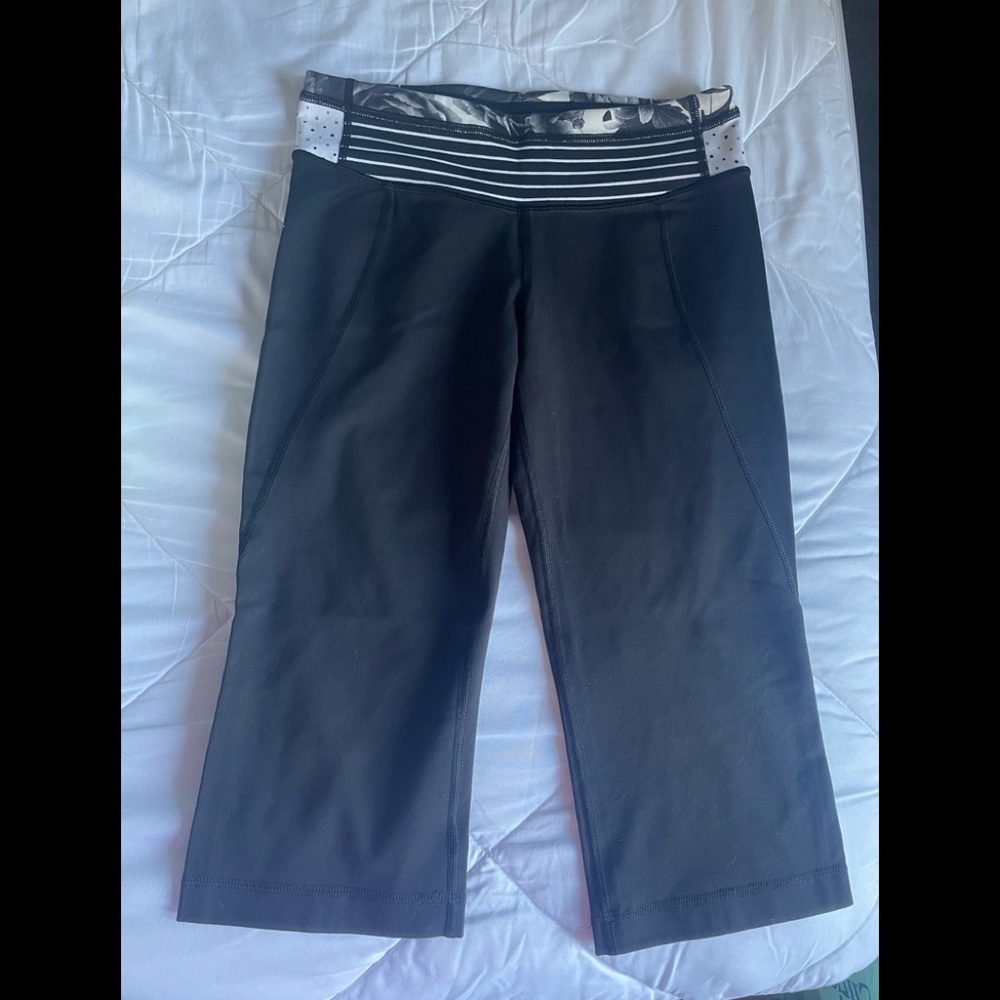 Lululemon yoga capris